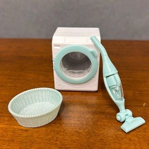 Calico critters, washing machine and vacuum set